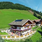 Hotel-pension Lackenbauer 4* Bad Hofgastein