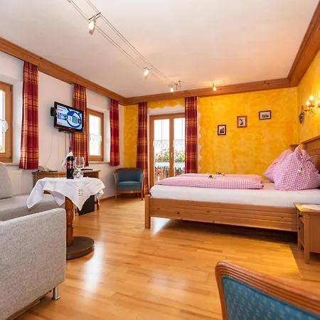 Gasthof Hotel-pension Lackenbauer