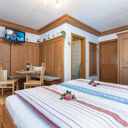 Guest house Hotel-Pension Lackenbauer Bad Hofgastein