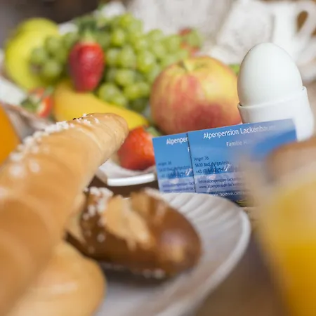 Hotel-pension Lackenbauer