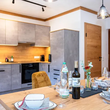Apartment Haus Lackenbauer