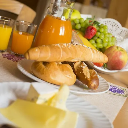 Hotel-pension Lackenbauer